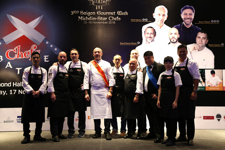 NEW VIET GASTRONOMY TEAM PERFORMANCE WITH MICHELIN-STAR CHEFS